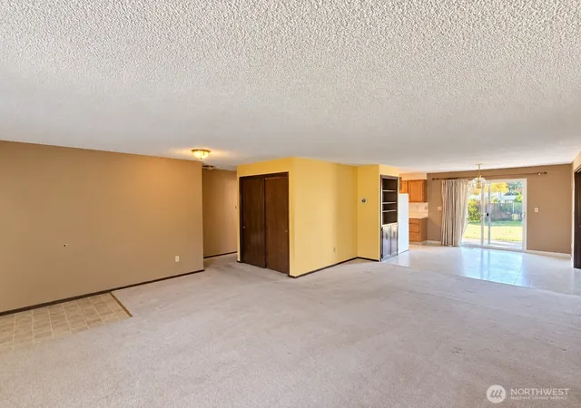 Photo 3 of Single family home for sale at 3145 Vista Pl W, University Place, WA 98466 | MLS# NWM2592925 | Listing updated on 2026-10-21