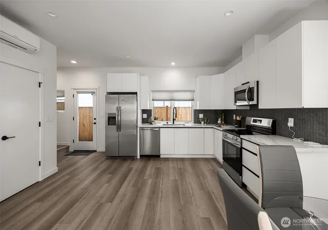 Photo 4 of Townhouse for sale at 5984 26th Avenue SW #B, Seattle, WA 98106 | MLS# NWM2592926 | Listing updated on 2026-10-10