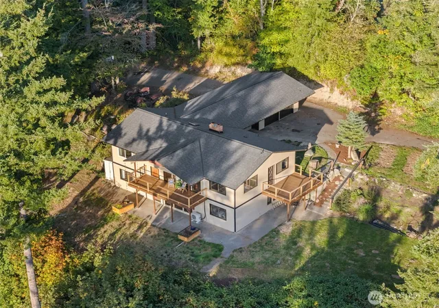Photo 4 of Single family home for sale at 9678 NE Saint Peters Rd, Kingston, WA 98346 | MLS# NWM2592936 | Listing updated on 2026-10-26