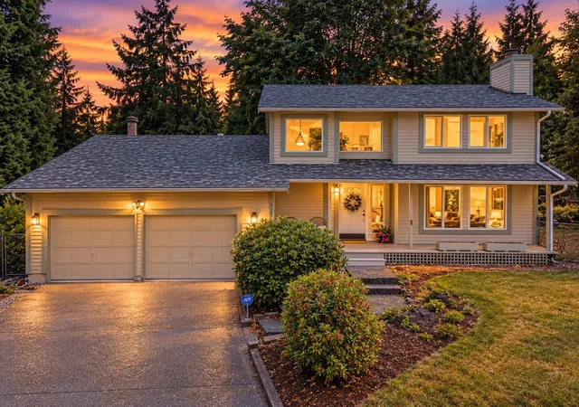 Single family home for sale at 5905 147th Street SW, Edmonds, WA 98026 | MLS# NWM2592946