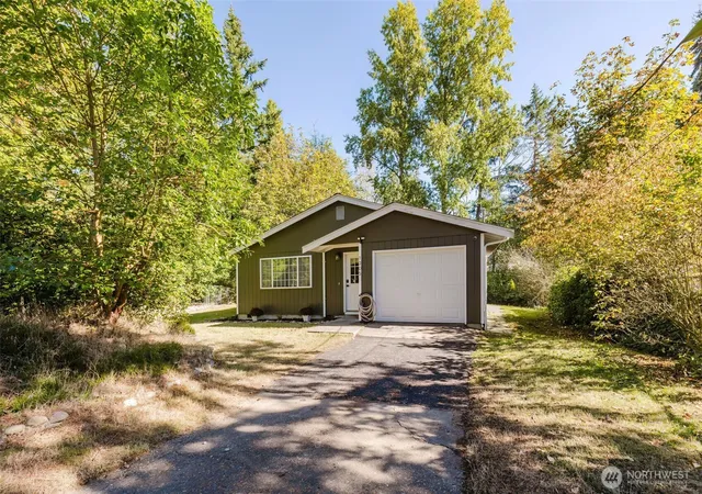 Single family home for sale at 1205 Nebraska St SE, Port Orchard, WA 98366 | MLS# NWM2592963 | Listing updated on 2026-10-16