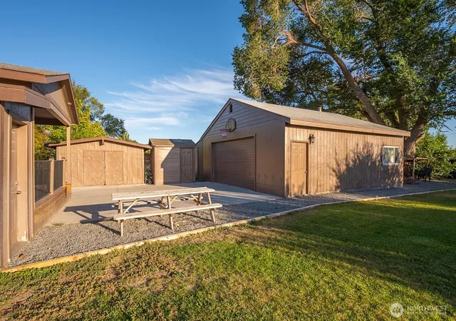 Photo 3 of Single family home for sale at 603 NE Road 19, Soap Lake, WA 98851 | MLS# NWM2592988 | Listing updated on 2026-10-09