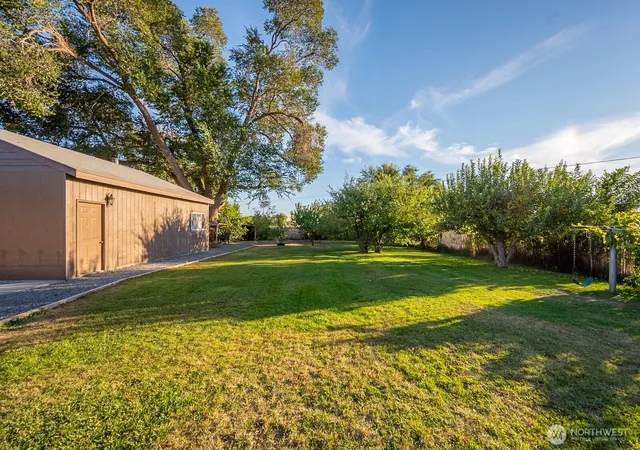 Photo 4 of Single family home for sale at 603 NE Road 19, Soap Lake, WA 98851 | MLS# NWM2592988 | Listing updated on 2026-10-09