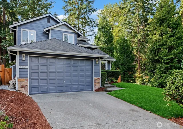 Photo 3 of Single family home for sale at 1332 196th Place Sw, Lynnwood, WA 98036 | MLS# NWM2592991 | Listing updated on 2026-10-10