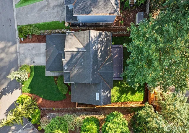 Photo 3 of Single family home for sale at 1332 196th Place SW, Lynnwood, WA 98036 | MLS# NWM2592991 | Listing updated on 2026-10-10