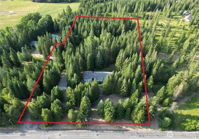 Photo 3 of Manufactured home for sale at 7010 W Dahl Rd, Deer Park, WA 99006 | MLS# NWM2593019 | Listing updated on 2026-10-09