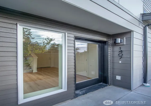 Photo 35 of Townhouse for sale at 1407 SW 111th Lane, Seattle, WA 98146 | MLS# NWM2593031 | Listing updated on 2026-10-11