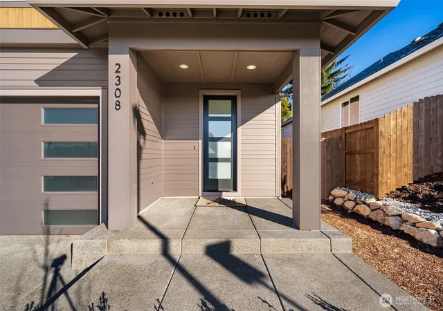 Photo 2 of Single family home for sale at 2341 E Foxtrot St, La Center, WA 98629 | MLS# NWM2593032 | Listing updated on 2026-10-10
