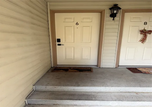 Photo 3 of Condo for sale at 17515 118th Avenue Se #B6, Renton, WA 98058 | MLS# NWM2593033 | Listing updated on 2026-10-14