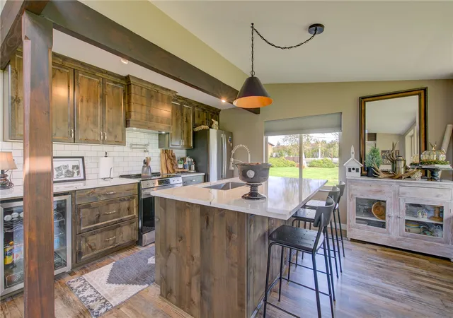 Photo 3 of Single family home for sale at 1106 30th Street, Seaview, WA 98644 | MLS# NWM2593035 | Listing updated on 2026-10-17
