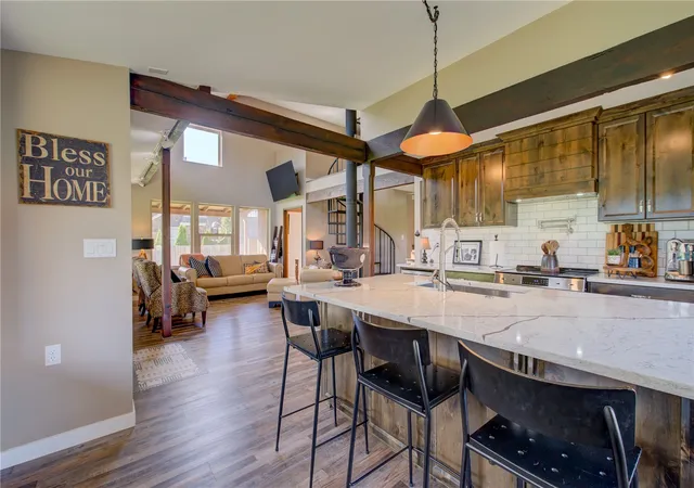 Photo 4 of Single family home for sale at 1106 30th Street, Seaview, WA 98644 | MLS# NWM2593035 | Listing updated on 2026-10-17