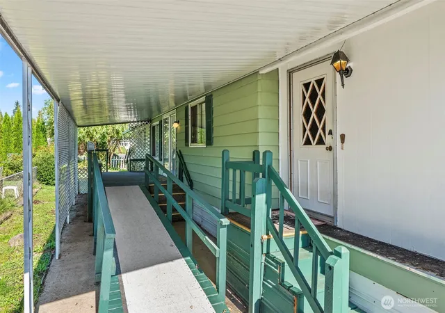 Photo 3 of Manufactured home for sale at 1965 Westside Hwy #107, Kelso, WA 98626 | MLS# NWM2593038 | Listing updated on 2026-10-19