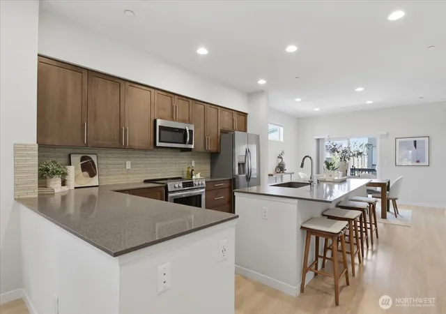 Photo 3 of Townhouse for sale at 3311 156th Street SW #E8, Lynnwood, WA 98087 | MLS# NWM2593053 | Listing updated on 2026-10-10