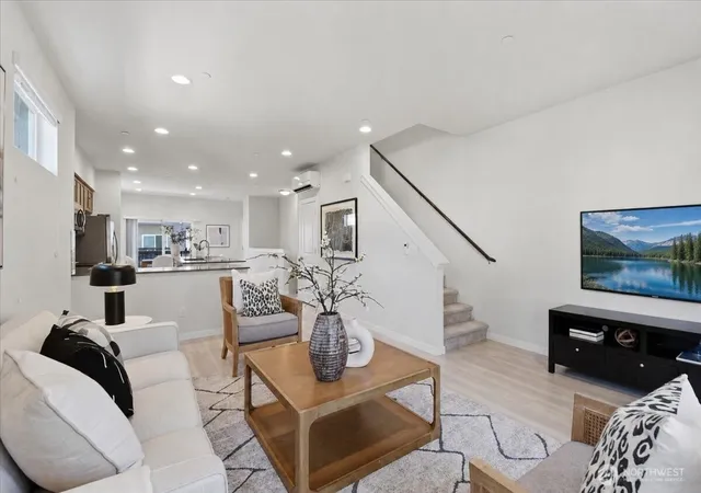 Photo 4 of Townhouse for sale at 3311 156th Street SW #E8, Lynnwood, WA 98087 | MLS# NWM2593053 | Listing updated on 2026-10-10