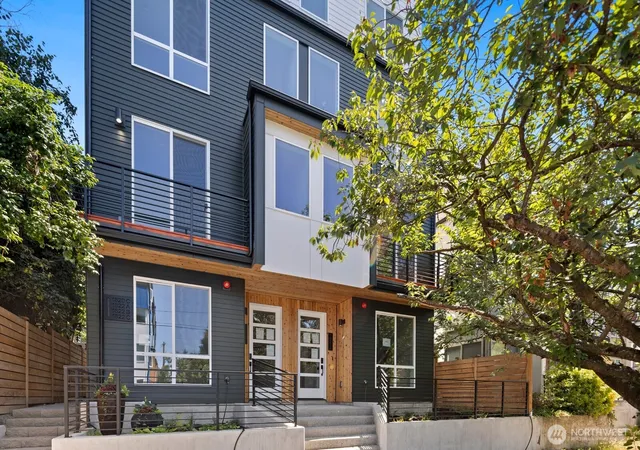 Photo 3 of Townhouse for sale at 1820 14th Avenue #C, Seattle, WA 98122 | MLS# NWM2593057 | Listing updated on 2026-10-10