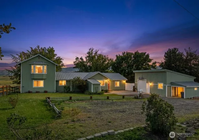 Photo 1 of Single family home for sale at 490 Crusoe Ln, Ellensburg, WA 98926 | MLS# NWM2593071 | Listing updated on 2026-10-09