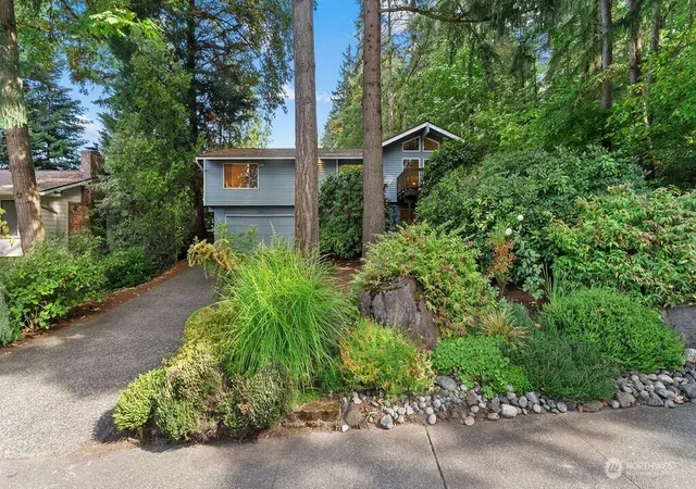 Photo 1 of Single family home for sale at 6504 119th Avenue Se, Bellevue, WA 98006 | MLS# NWM2593077 | Listing updated on 2026-10-12