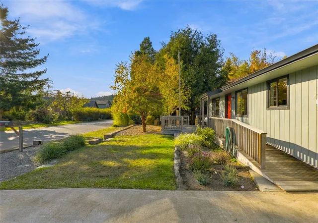 Photo 3 of Single family home for sale at 310 South 43rd, Port Townsend, WA 98368 | MLS# NWM2593088 | Listing updated on 2026-10-23