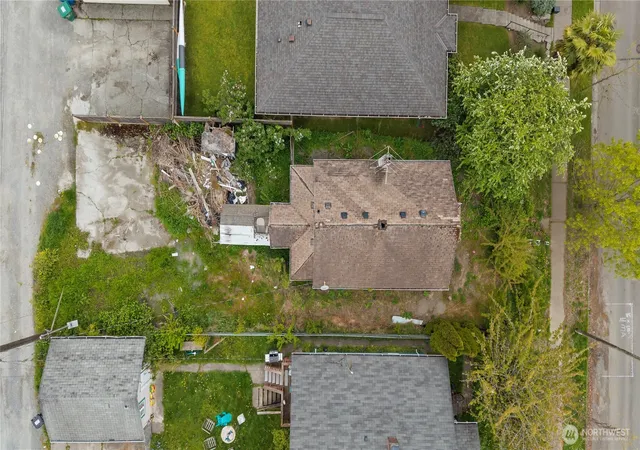 Photo 1 of Sale Pending at 4724 25th Avenue Sw, Seattle, WA 98106 | MLS# NWM2593109 | Listing updated on 2026-10-12