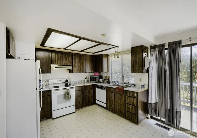 Photo 3 of Single family home for sale at 8046 S 116th Street, Seattle, WA 98178 | MLS# NWM2593126 | Listing updated on 2026-10-10