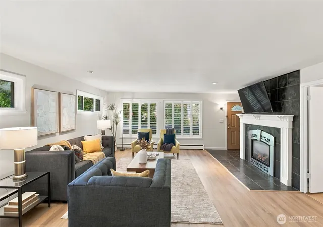 Photo 3 of Single family home for sale at 19926 40th Place NE, Lake Forest Park, WA 98155 | MLS# NWM2593166 | Listing updated on 2026-10-10