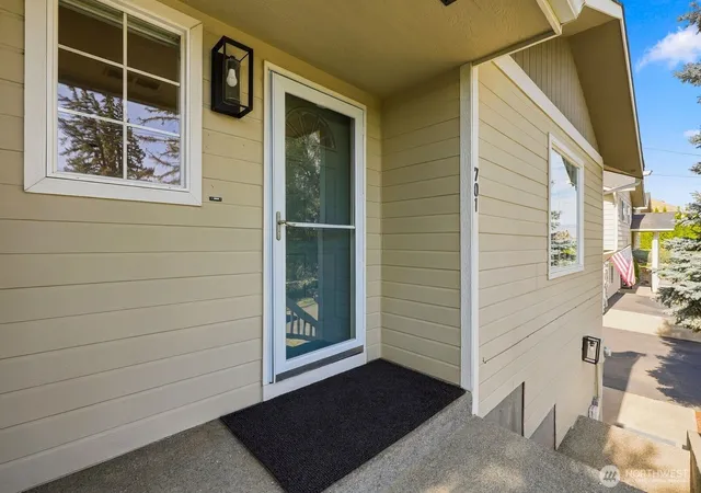 Photo 4 of Single family home for sale at 701 N Willow St, Ellensburg, WA 98926 | MLS# NWM2593175 | Listing updated on 2026-10-10