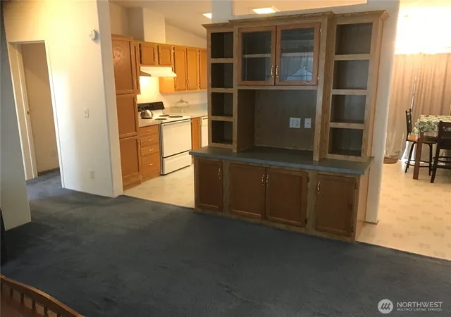 Photo 3 of Manufactured home for sale at 4111 164th Street SW #48, Lynnwood, WA 98087 | MLS# NWM2593177 | Listing updated on 2026-10-12