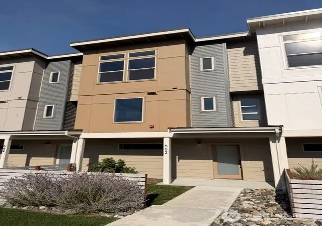 Photo 1 of Townhouse for sale at 682 W (lot 18) Kline Rd, Bellingham, WA 98226 | MLS# NWM2593180 | Listing updated on 2026-10-16
