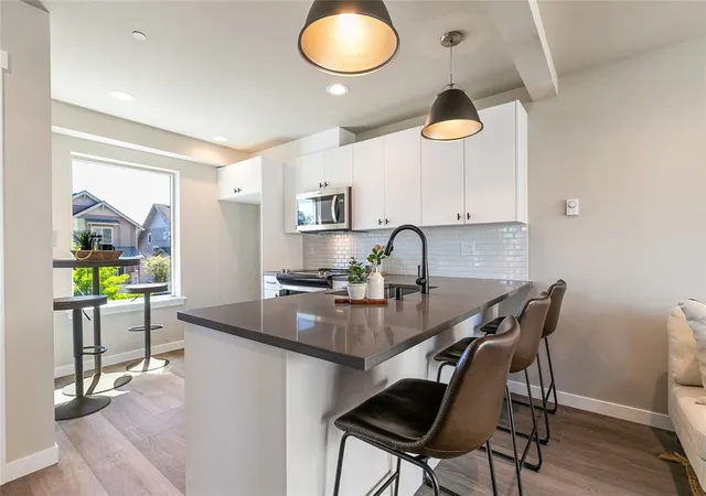 Photo 4 of Townhouse for sale at 682 W (lot 18) Kline Rd, Bellingham, WA 98226 | MLS# NWM2593180 | Listing updated on 2026-10-16