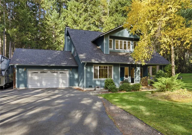 Photo 2 of Single family home for sale at 5618 Nw Iskra Blvd, Bremerton, WA 98312 | MLS# NWM2593181 | Listing updated on 2026-10-22