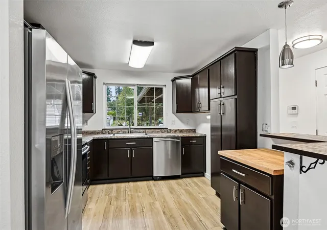 Photo 4 of Single family home for sale at 1777 S 92nd Street, Tacoma, WA 98444 | MLS# NWM2593184 | Listing updated on 2026-10-16