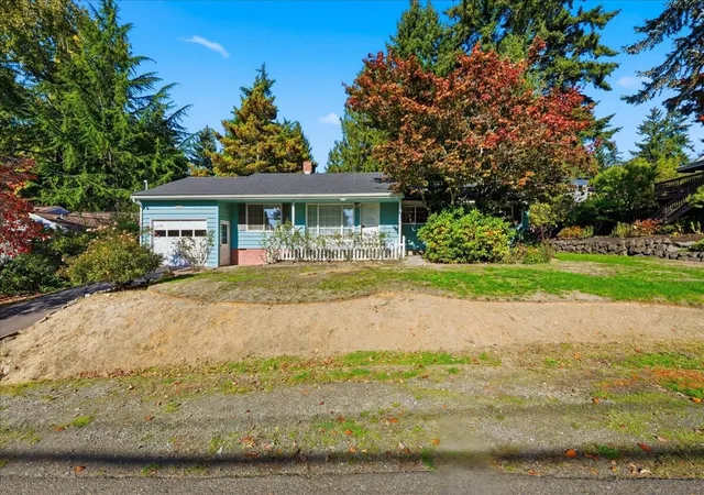 Photo 1 of Single family home for sale at 3868 NE 113th Street, Seattle, WA 98125 | MLS# NWM2593185 | Listing updated on 2026-10-29