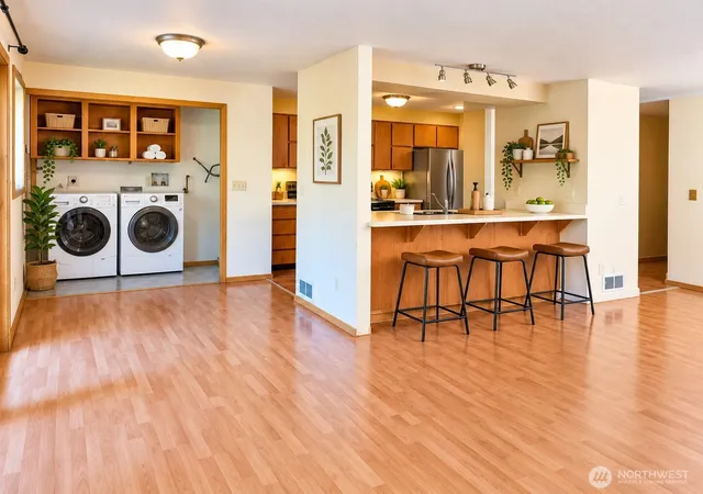 Photo 3 of Single family home for sale at 191 E Sandy Lake Dr, Shelton, WA 98584 | MLS# NWM2593188 | Listing updated on 2026-10-14