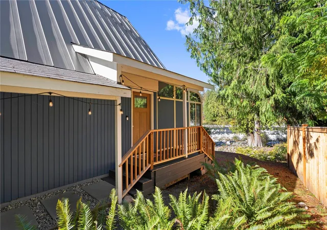 Photo 3 of Single family home for sale at 44019 Fir Rd, Gold Bar, WA 98251 | MLS# NWM2593206 | Listing updated on 2026-10-23
