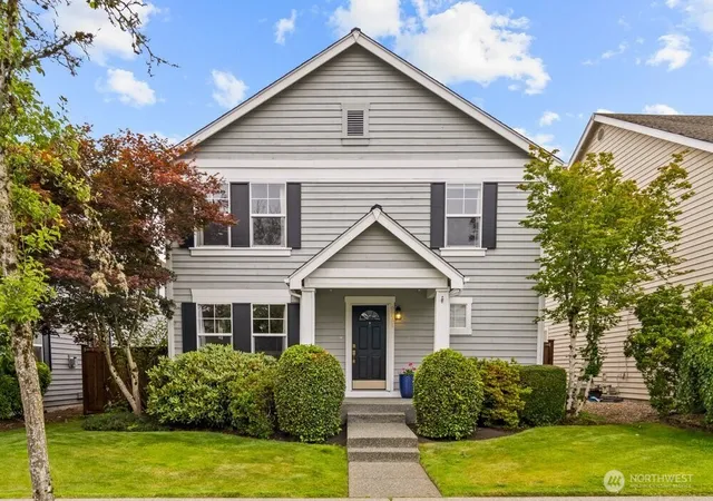 Photo 3 of Single family home for sale at 9731 228th Terrace Ne, Redmond, WA 98053 | MLS# NWM2593247 | Listing updated on 2026-10-10