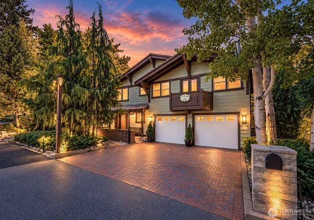 Single family home for sale at 310 Division St, Leavenworth, WA 98826 | MLS# NWM2593258