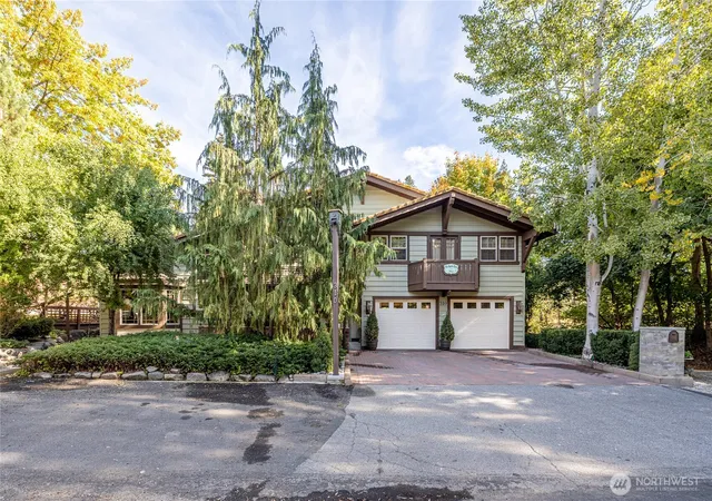Photo 2 of Single family home for sale at 310 Division St, Leavenworth, WA 98826 | MLS# NWM2593258 | Listing updated on 2026-10-18