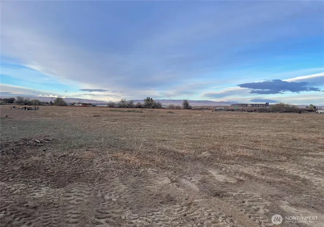 Photo 2 of Land for sale at 4407 Clyde Cir, Sunnyside, WA 98944 | MLS# NWM2593264 | Listing updated on 2026-10-11