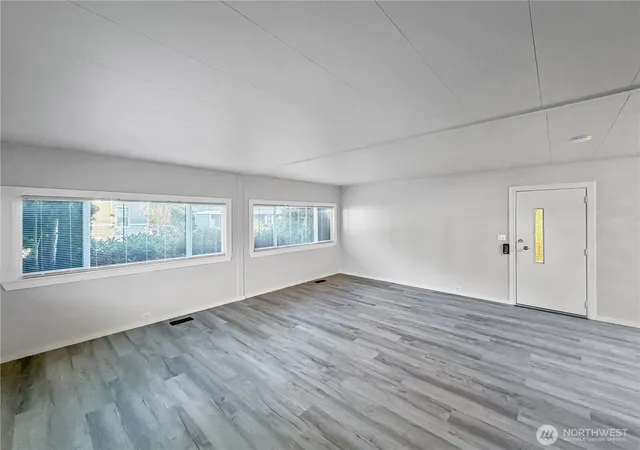 Photo 3 of Manufactured home for sale at 2101 S 324th Street #324, Federal Way, WA 98003 | MLS# NWM2593277 | Listing updated on 2026-10-16