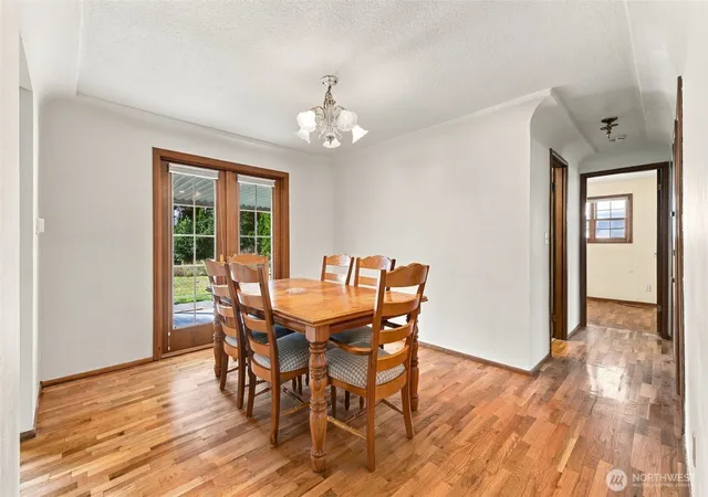 Photo 4 of Single family home for sale at 324 18th Street NW, Puyallup, WA 98371 | MLS# NWM2593290 | Listing updated on 2026-10-10