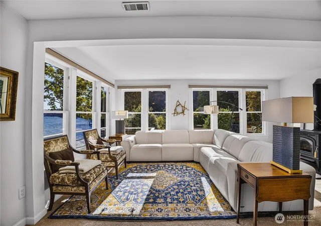 Photo 3 of Single family home for sale at 1231 Maplewood Beach Dr, Gig Harbor, WA 98332 | MLS# NWM2593311 | Listing updated on 2026-10-13