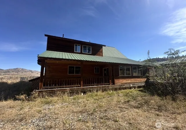 Photo 4 of Single family home for sale at 178 N Cook Mountain Rd, Okanogan, WA 98840 | MLS# NWM2593317 | Listing updated on 2026-10-12