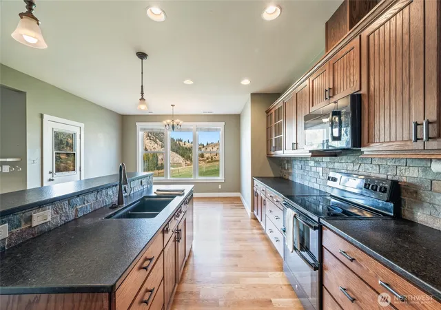 Photo 4 of Single family home for sale at 221 Libby Ln, Cashmere, WA 98815 | MLS# NWM2593336 | Listing updated on 2026-10-20