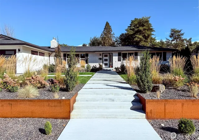 Photo 2 of Single family home for sale at 66 Park St, Richland, WA 99354 | MLS# NWM2593345 | Listing updated on 2026-10-12