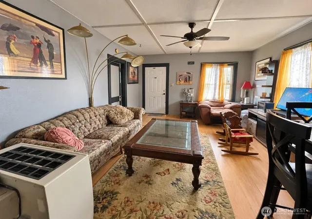 Photo 1 of Single family home for sale at 1311 Lincoln St, Hoquiam, WA 98550 | MLS# NWM2593348 | Listing updated on 2026-10-11