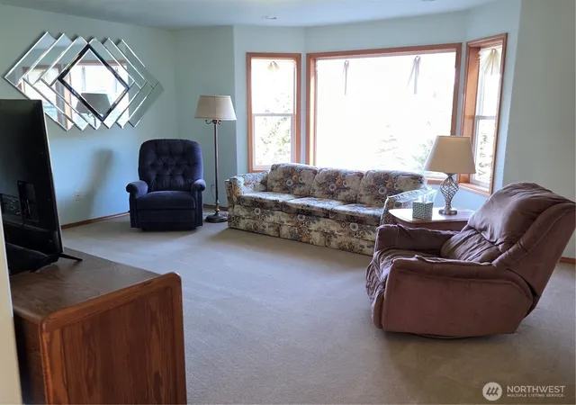 Photo 3 of Single family home for sale at 20100 English Rd, Mount Vernon, WA 98274 | MLS# NWM2593352 | Listing updated on 2026-10-13
