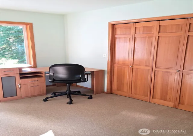 Photo 4 of Single family home for sale at 20100 English Rd, Mount Vernon, WA 98274 | MLS# NWM2593352 | Listing updated on 2026-10-13