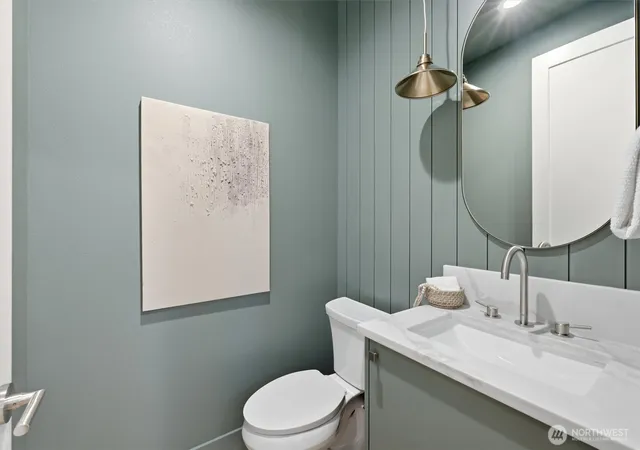 Photo 4 of Condo for sale at 10028 Slater Ave, Kirkland, WA 98033 | MLS# NWM2593362 | Listing updated on 2026-10-21