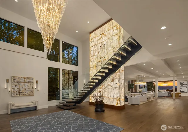 Photo 3 of Mansion for sale at 3263 Evergreen Point Rd, Medina, WA 98039 | MLS# NWM2593364 | Listing updated on 2026-10-16