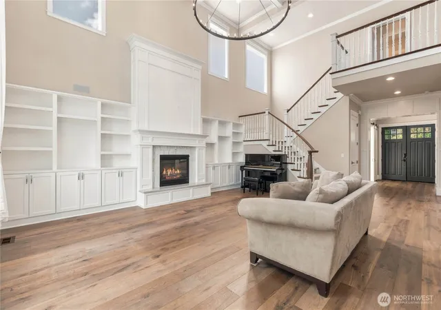 Photo 4 of Single family home for sale at 2832 109th Avenue SE, Bellevue, WA 98004 | MLS# NWM2593368 | Listing updated on 2026-10-15